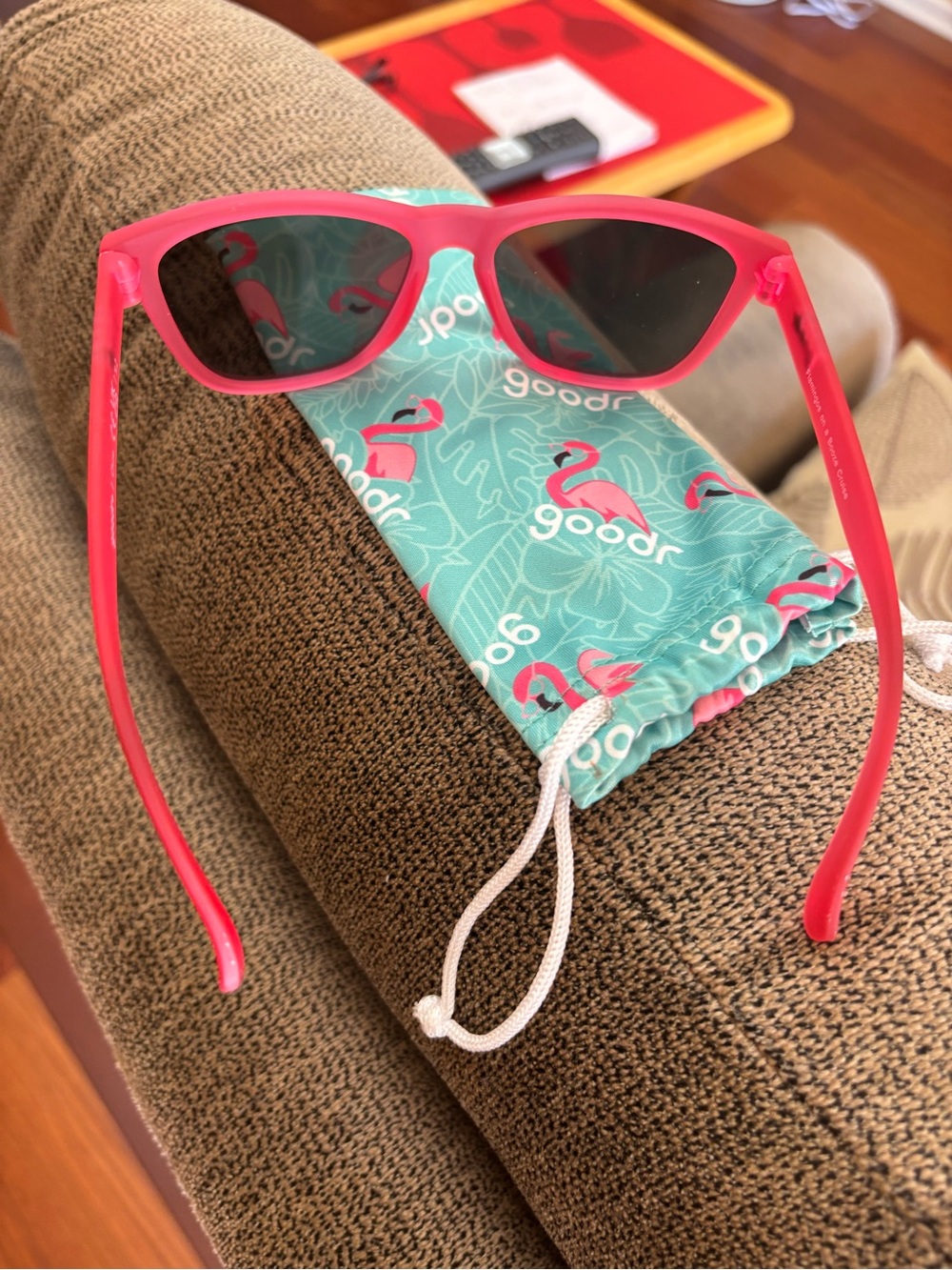 goodr flamingos on a booze cruise og sunglasses - Picture 2 of 3
